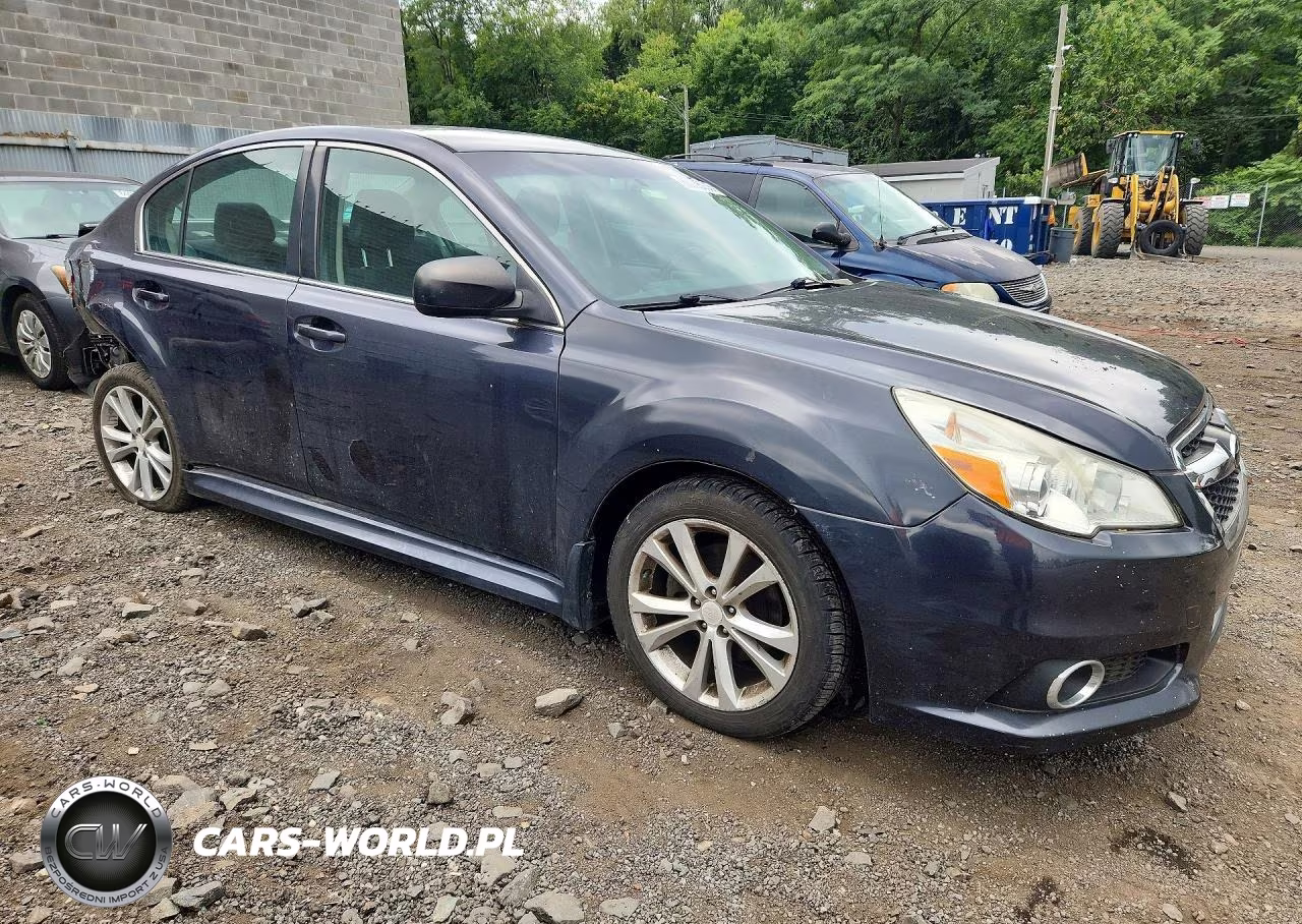 2013 Subaru Legacy 2.5I Premium VIN:4S3BMBC63D3039856 - 4