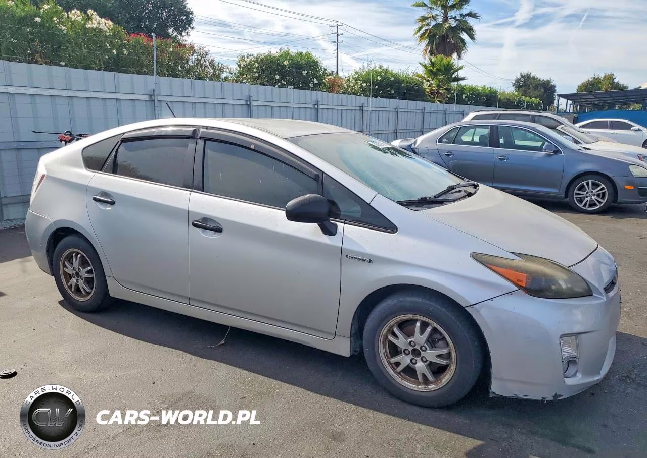 2010 Toyota Prius Ii VIN:JTDKN3DU8A1313544 - 4