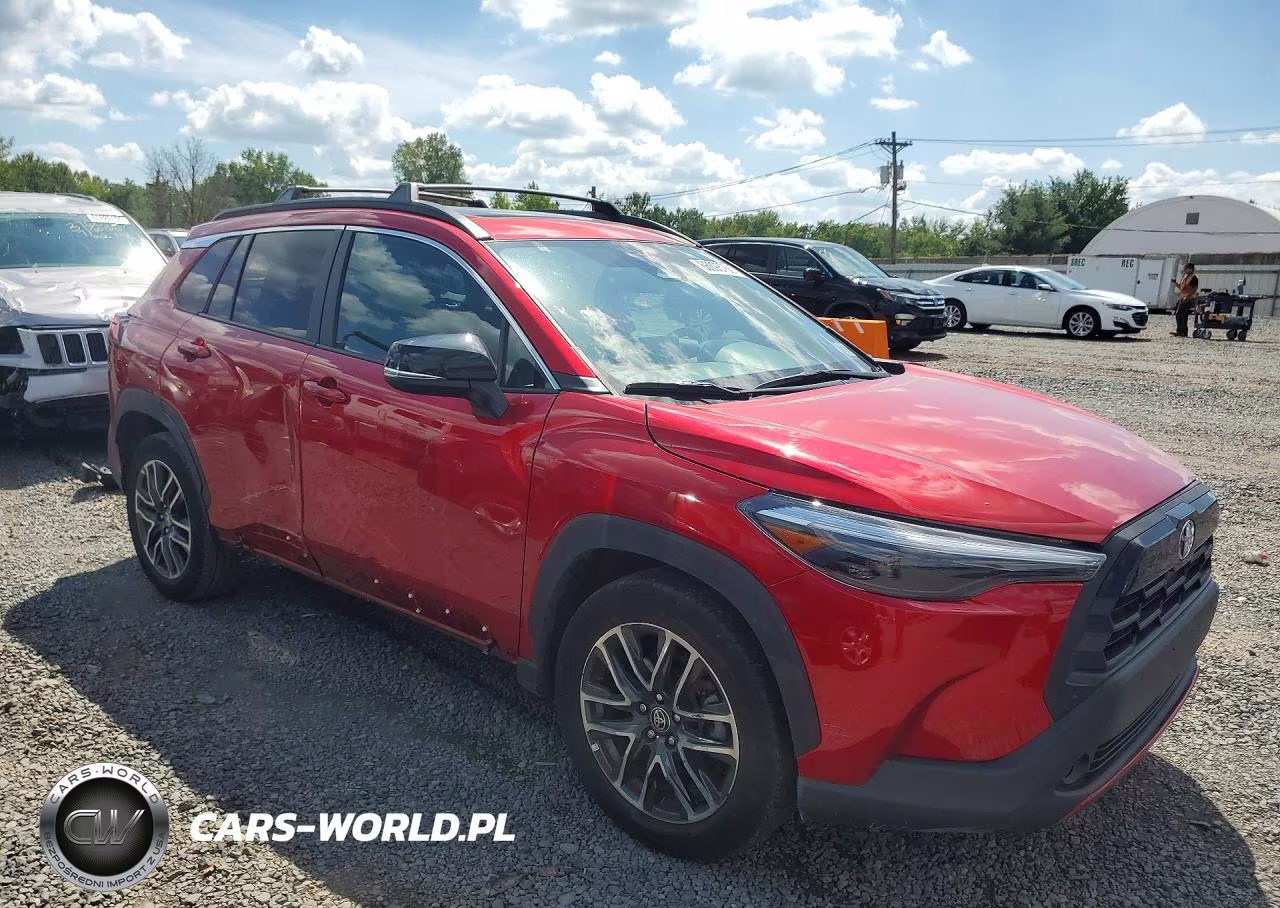 2026 Toyota Corolla Cross Xle VIN:7MUDAABG3TV165885 - 4