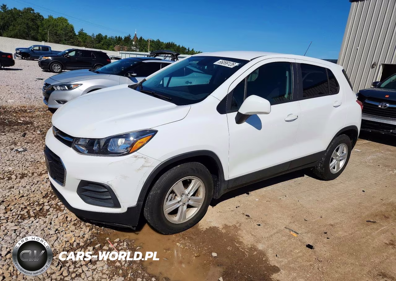 2022 Chevrolet Trax Ls VIN:KL7CJKSM1NB526605 - 1