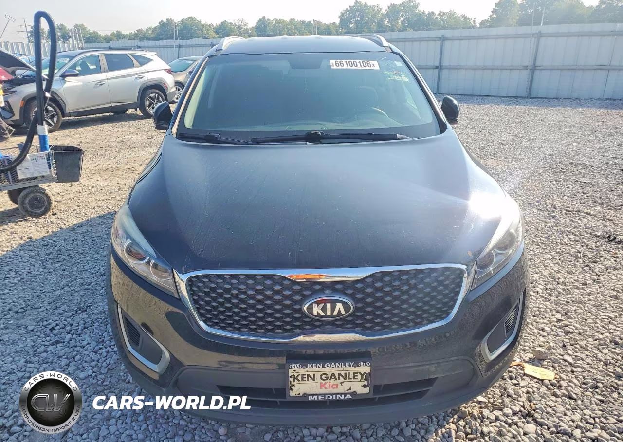 2018 Kia Sorento Lx VIN:5XYPGDA38JG383319 - 5