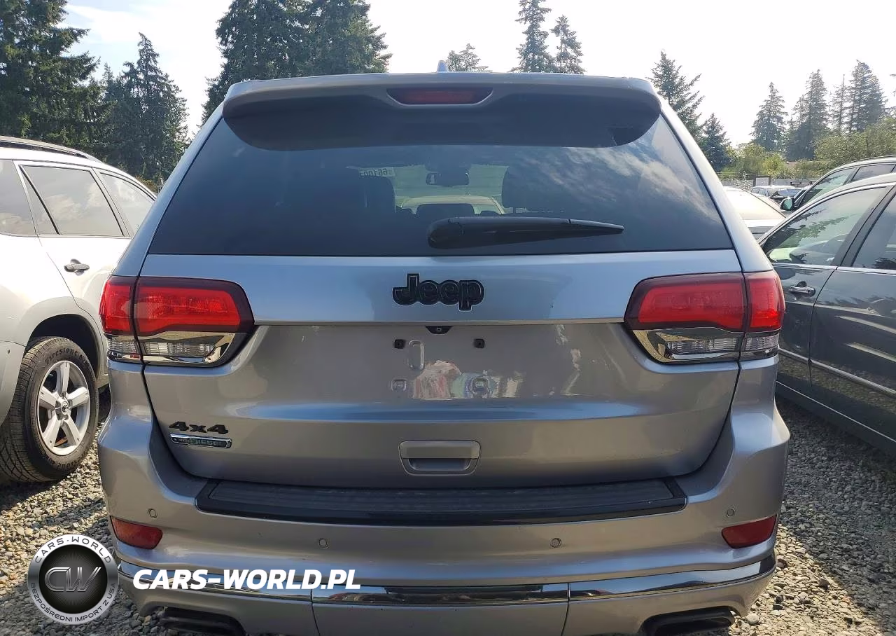 2015 Jeep Grand Cherokee Overland VIN:1C4RJFCM9FC197134 - 6