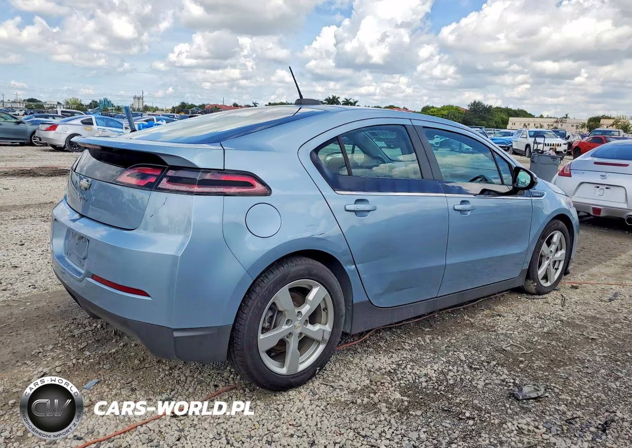2015 Chevrolet Volt VIN:1G1RA6E46FU104876 - 3