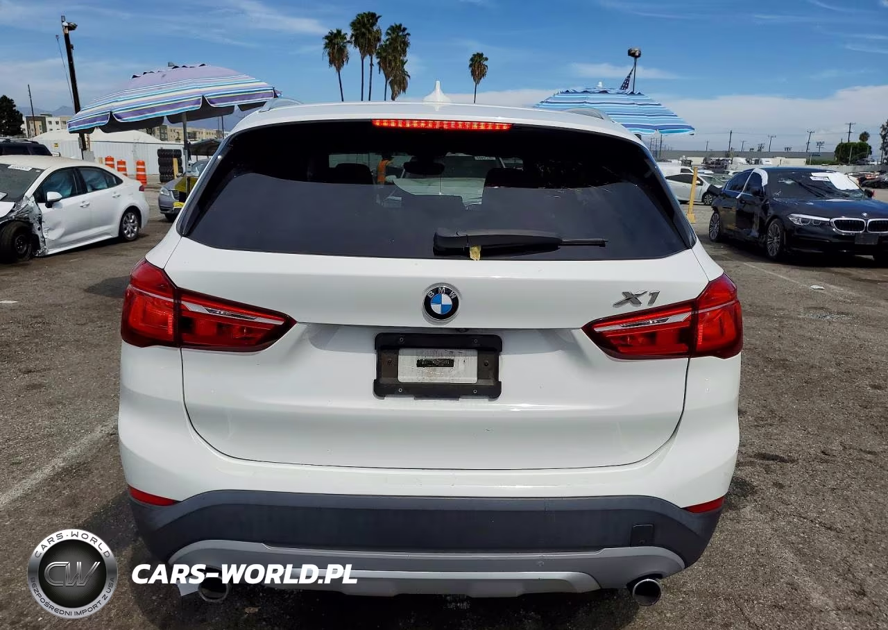 2018 BMW X1 xDrive28I VIN:WBXHT3C3XJ5K22893 - 6