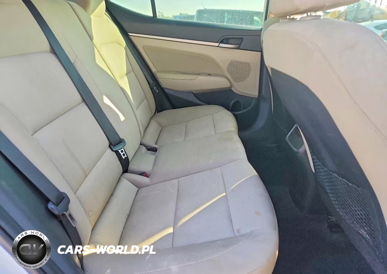 2018 Hyundai Elantra Value Edition VIN:5NPD84LF6JH323202 - 10