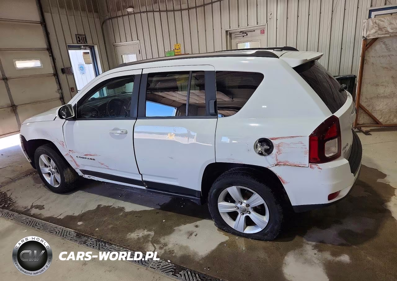 2015 Jeep Compass Latitude VIN:1C4NJDEB7FD130704 - 2