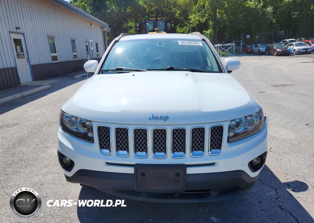 2015 Jeep Compass Latitude VIN:1C4NJDEB7FD130704 - 5