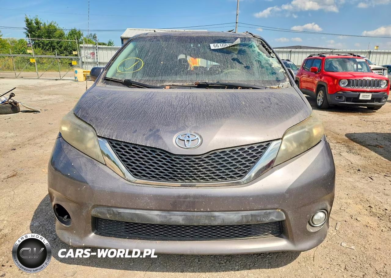 2012 Toyota Sienna Sport VIN:5TDXK3DC2CS181084 - 5
