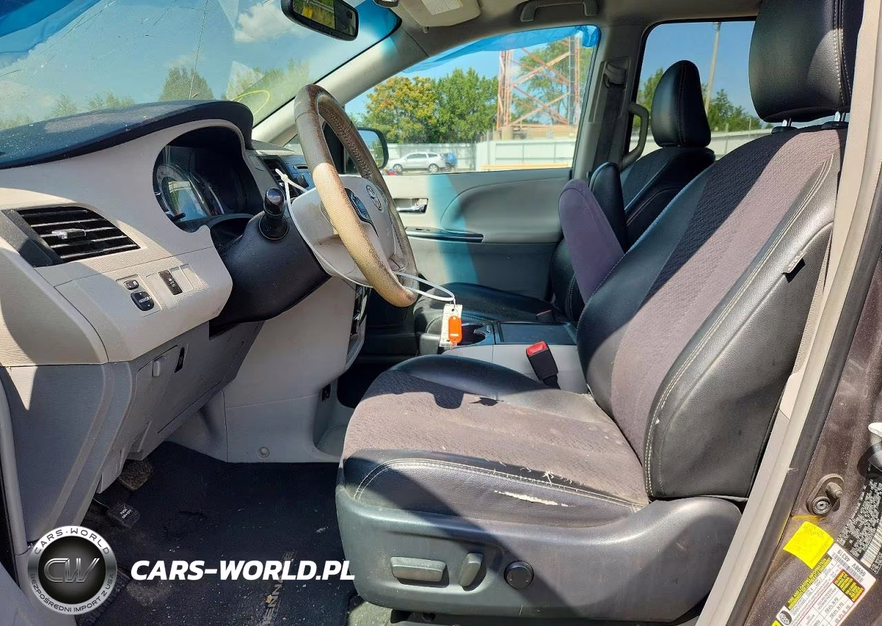2012 Toyota Sienna Sport VIN:5TDXK3DC2CS181084 - 7