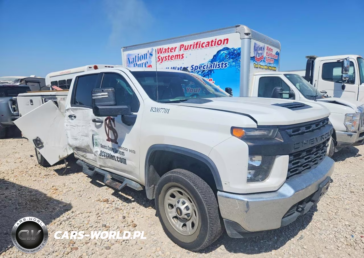 2022 Chevrolet Silverado C3500 VIN:1GC4WRE70NF219054 - 4