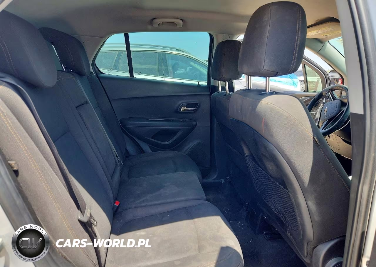 2018 Chevrolet Trax Ls VIN:3GNCJKSBXJL329613 - 11