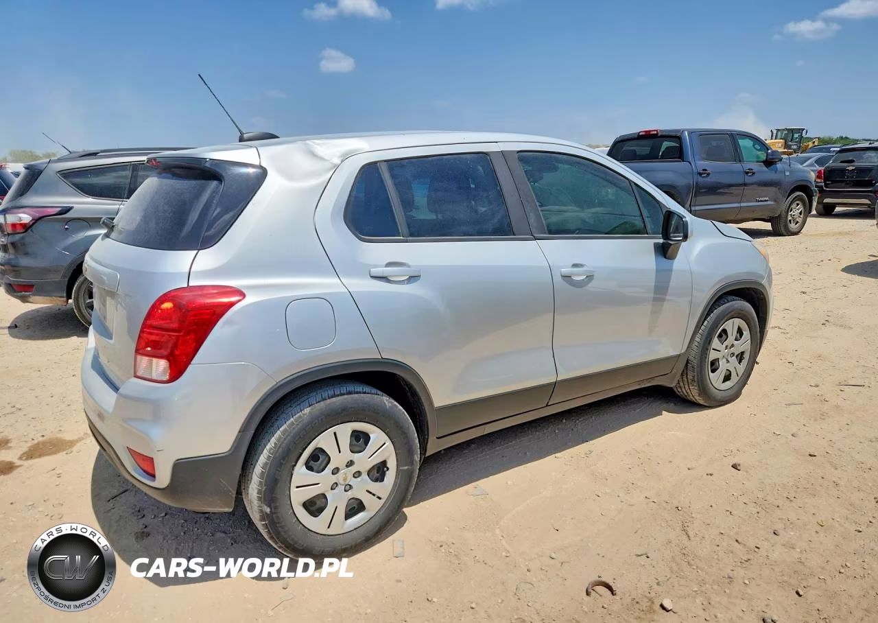 2018 Chevrolet Trax Ls VIN:3GNCJKSBXJL329613 - 3