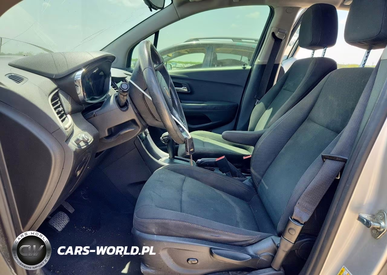 2018 Chevrolet Trax Ls VIN:3GNCJKSBXJL329613 - 7
