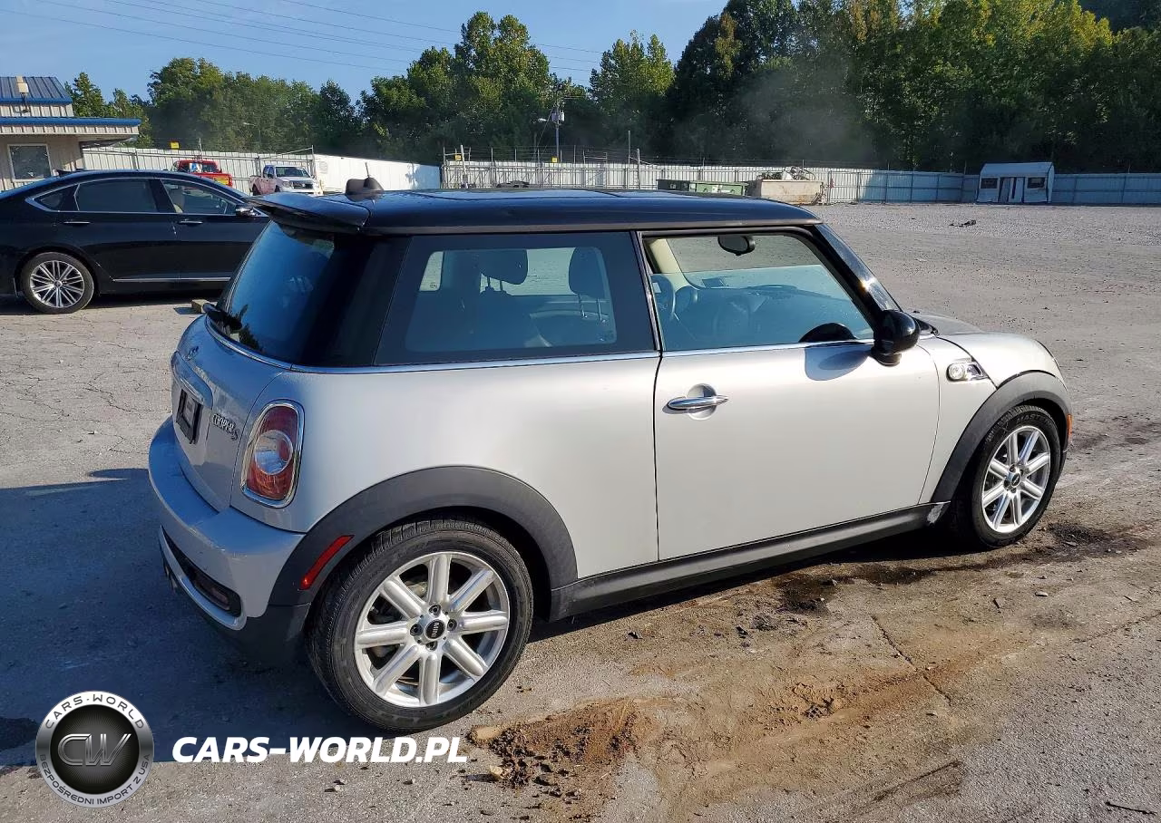 2013 Mini Cooper S VIN:WMWSV3C56DT392924 - 3