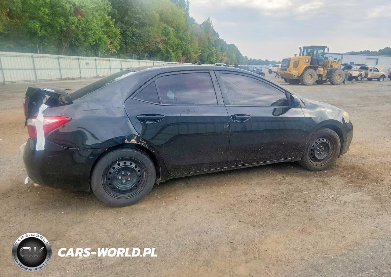2016 Toyota Corolla Le VIN:5YFBURHE2GP551547 - 3