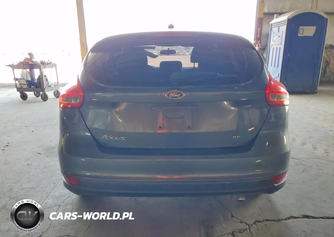 2017 Ford Focus Se VIN:1FADP3K29HL216572 - 6