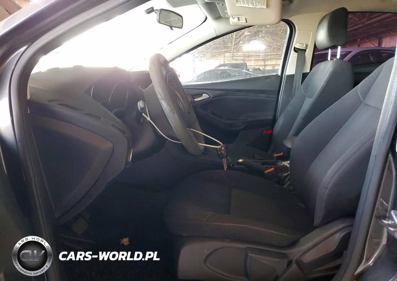 2017 Ford Focus Se VIN:1FADP3K29HL216572 - 7