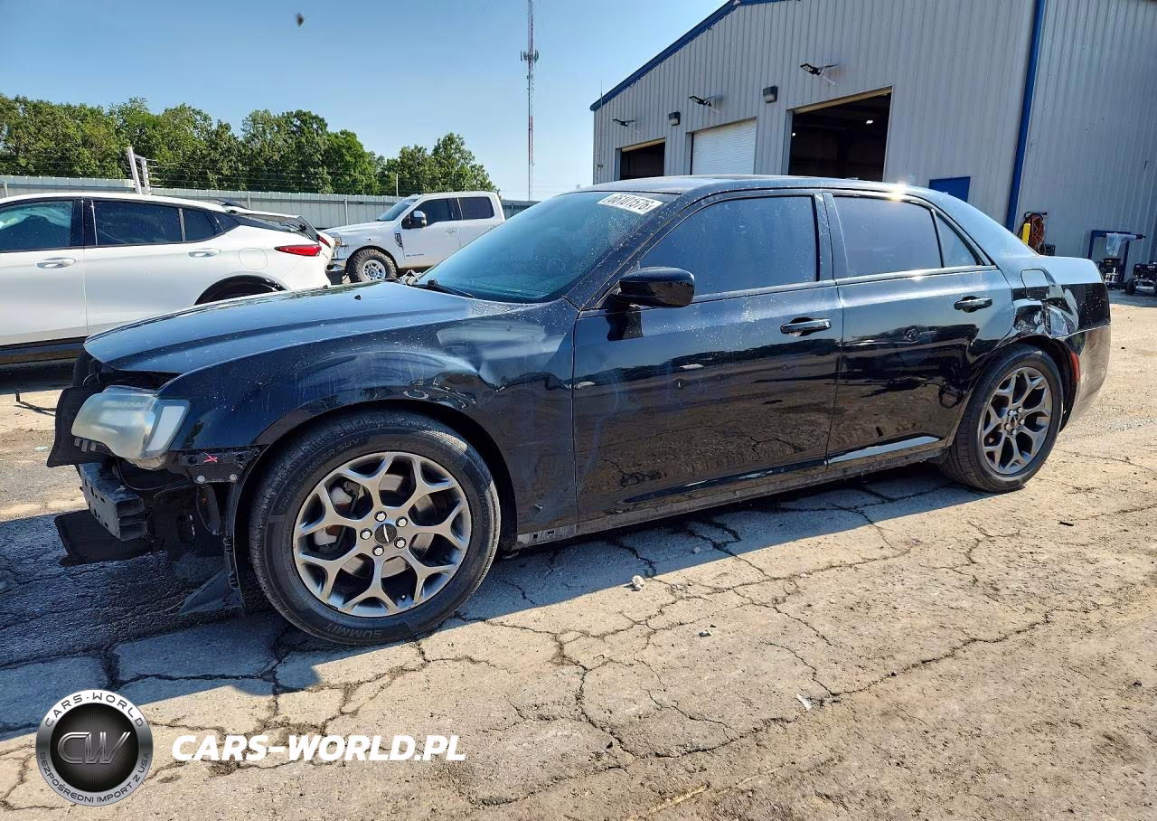 2015 Chrysler 300 S – zdjęcie 1 z 13