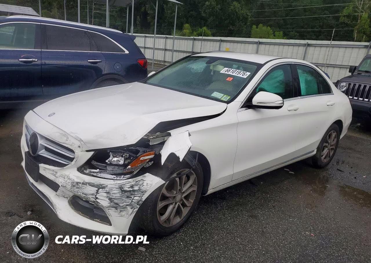 2015 Mercedes-Benz C 300 4Matic – zdjęcie 1 z 12