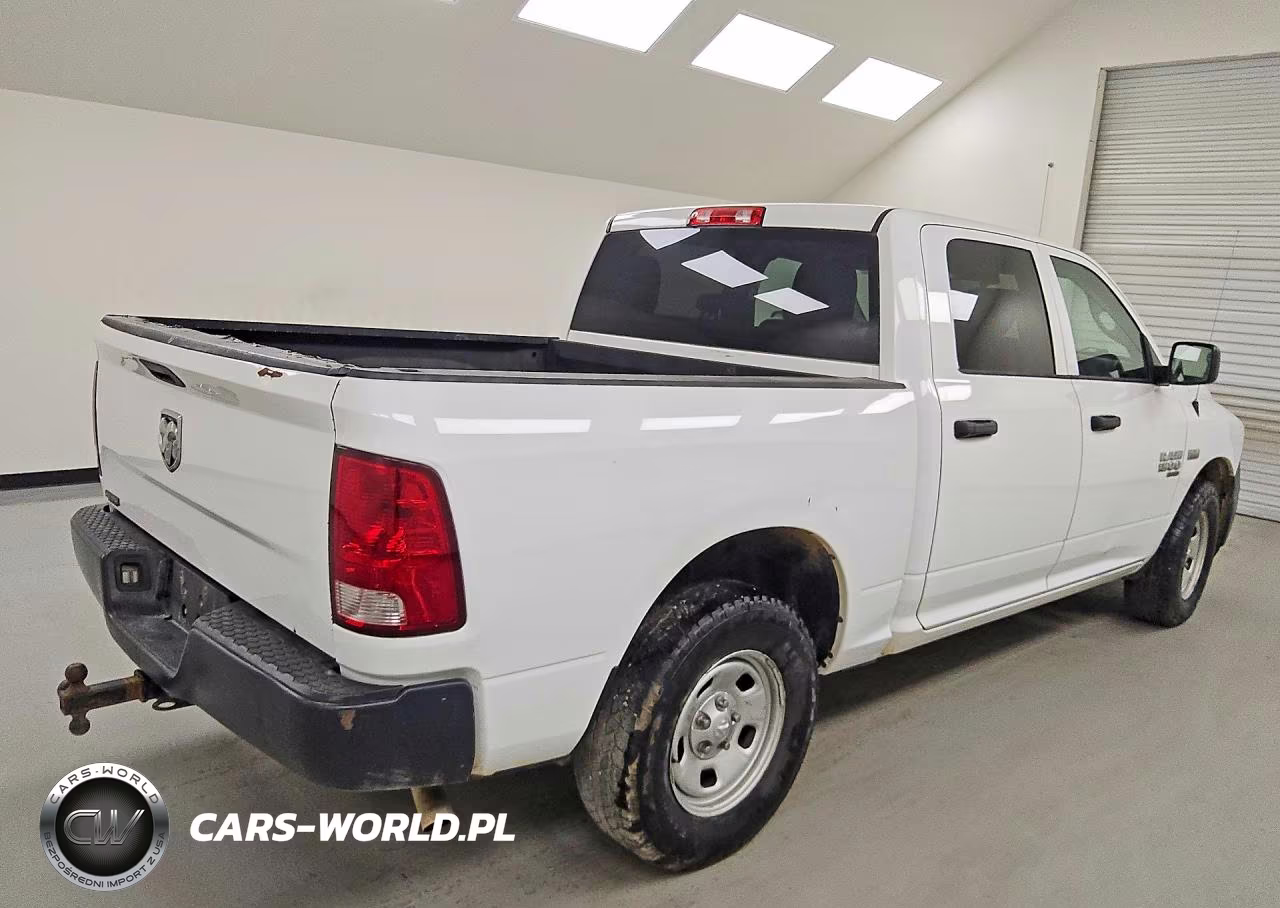 2019 Ram 1500 Classic Tradesman VIN:1C6RR6KT7KS633486 - 3