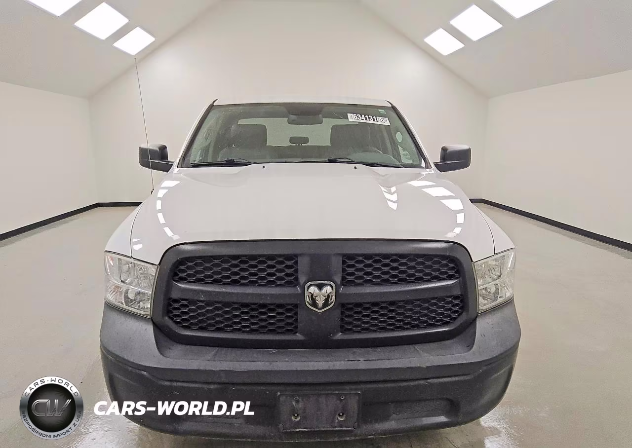 2019 Ram 1500 Classic Tradesman VIN:1C6RR6KT7KS633486 - 5