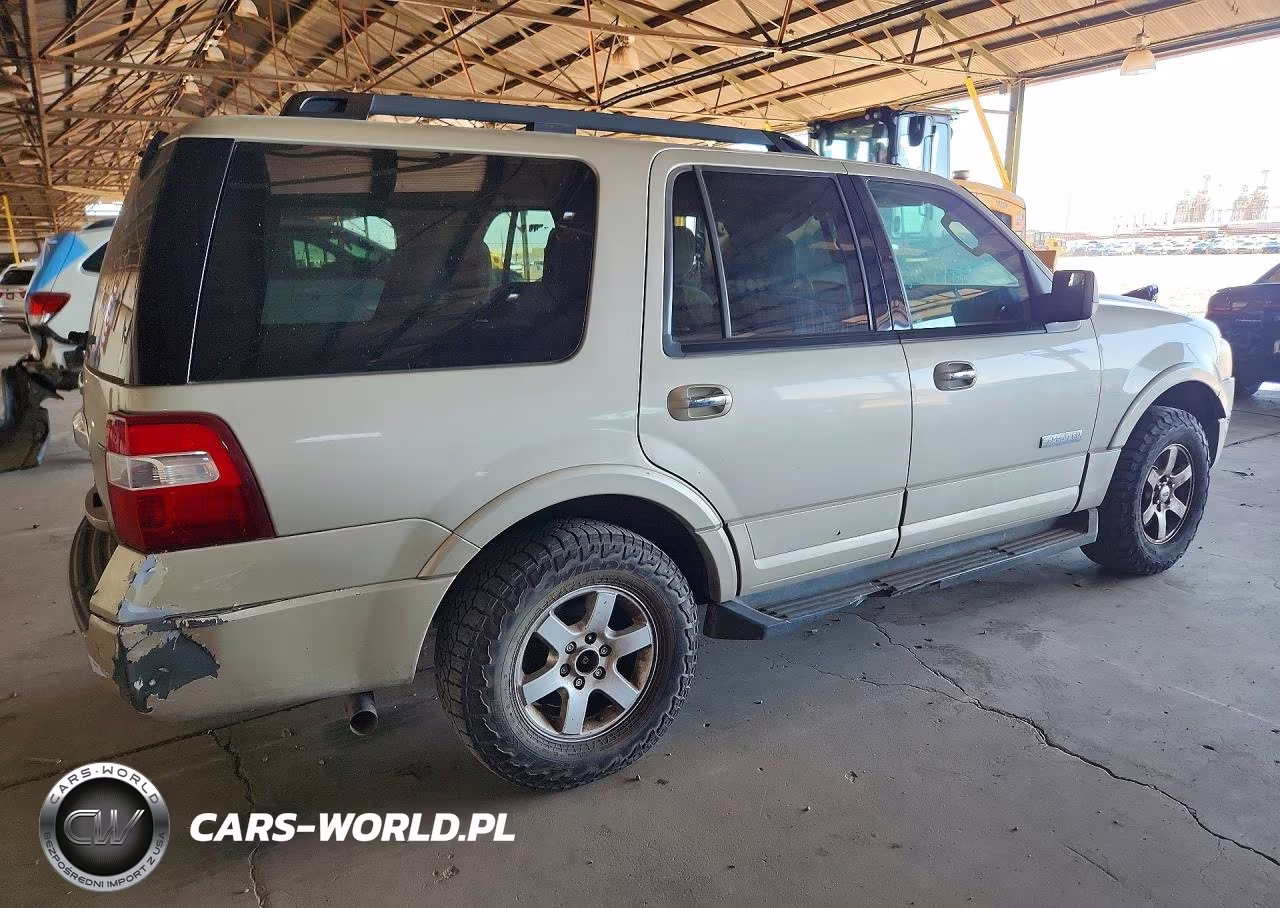 2008 Ford Expedition Xlt VIN:1FMFU15588LA35142 - 3
