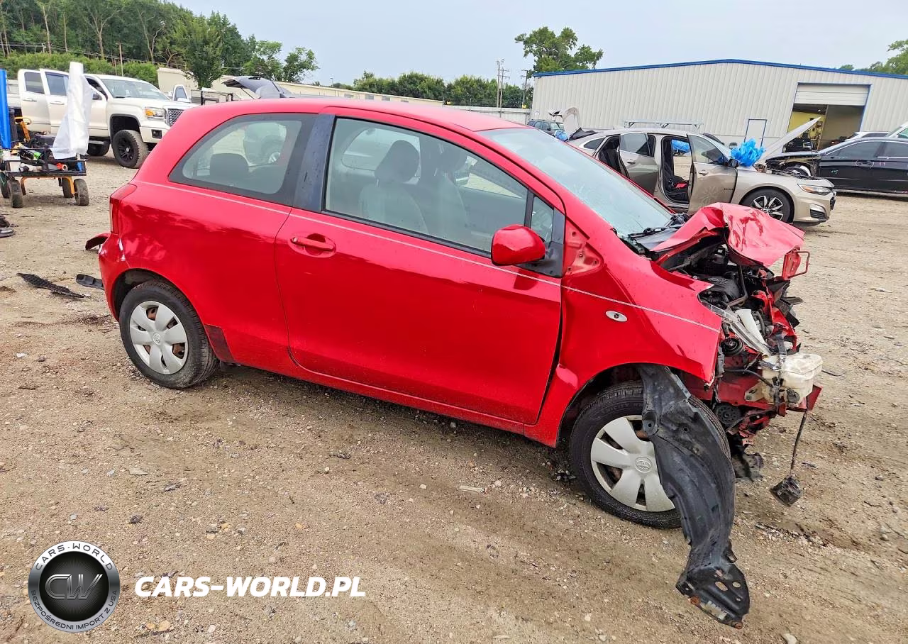 2008 Toyota Yaris Base VIN:JTDJT923X85151496 - 4