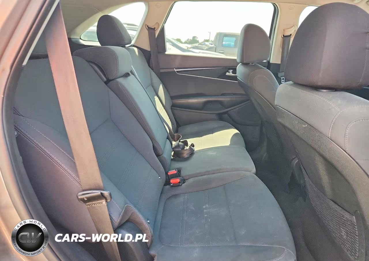 2019 Kia Sorento Lx VIN:5XYPG4A35KG499322 - 11