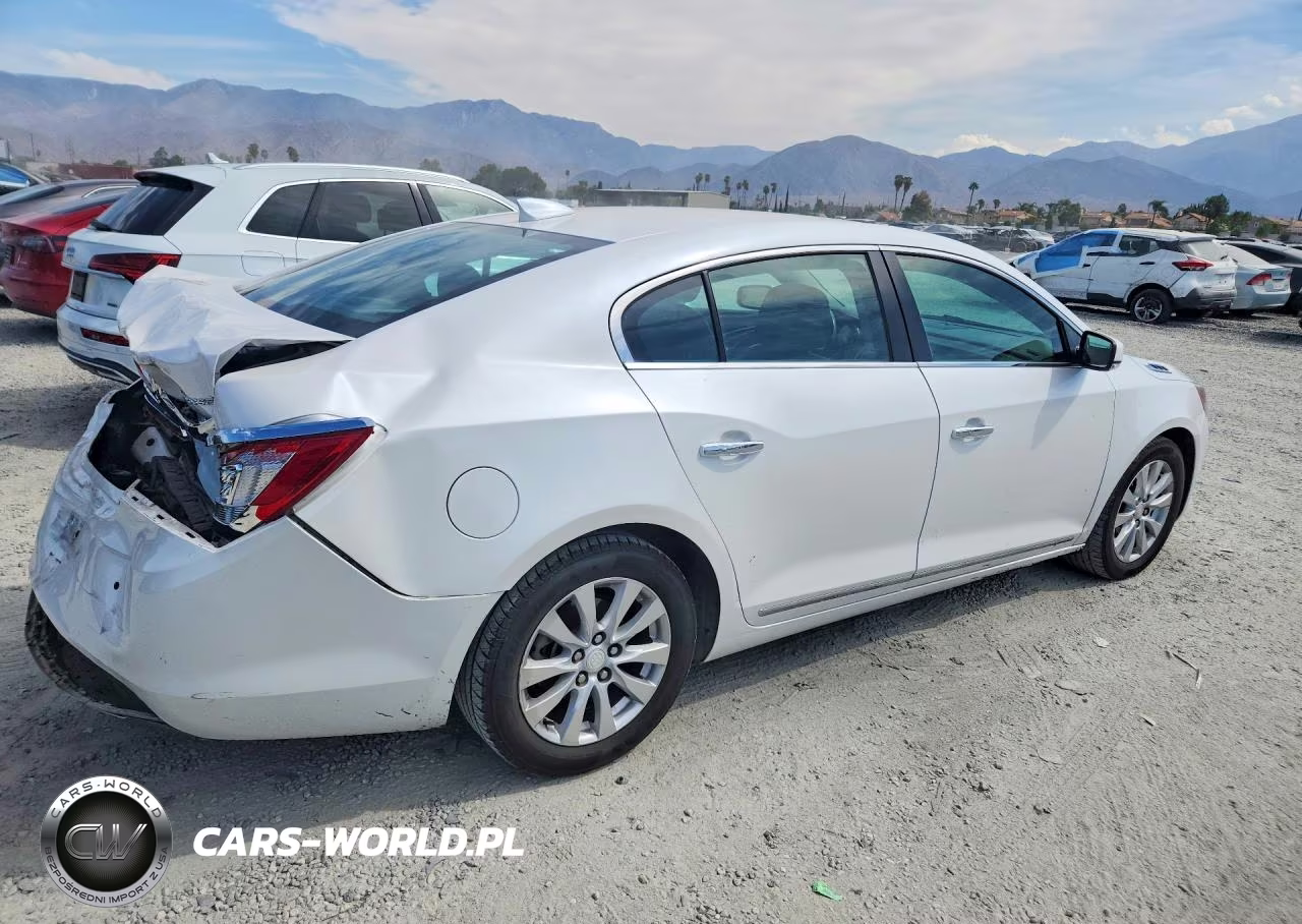 2015 Buick Lacrosse VIN:1G4GB5GR8FF192635 - 3