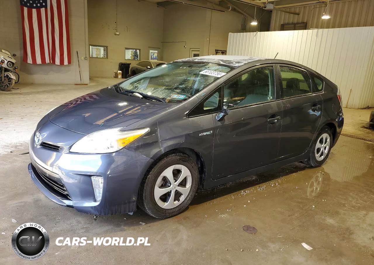 2014 Toyota Prius Three VIN:JTDKN3DU6E1821744 - 1