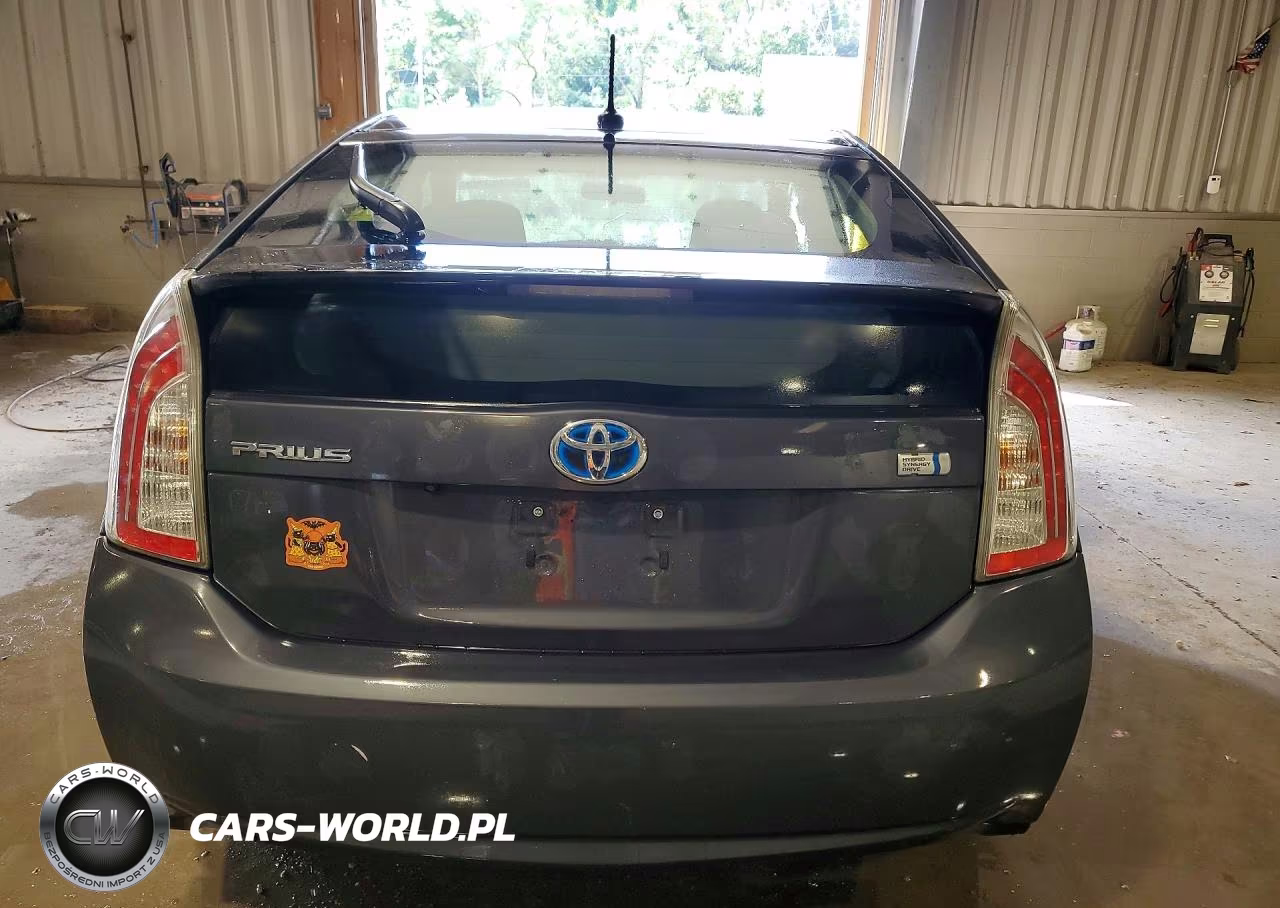 2014 Toyota Prius Three VIN:JTDKN3DU6E1821744 - 6
