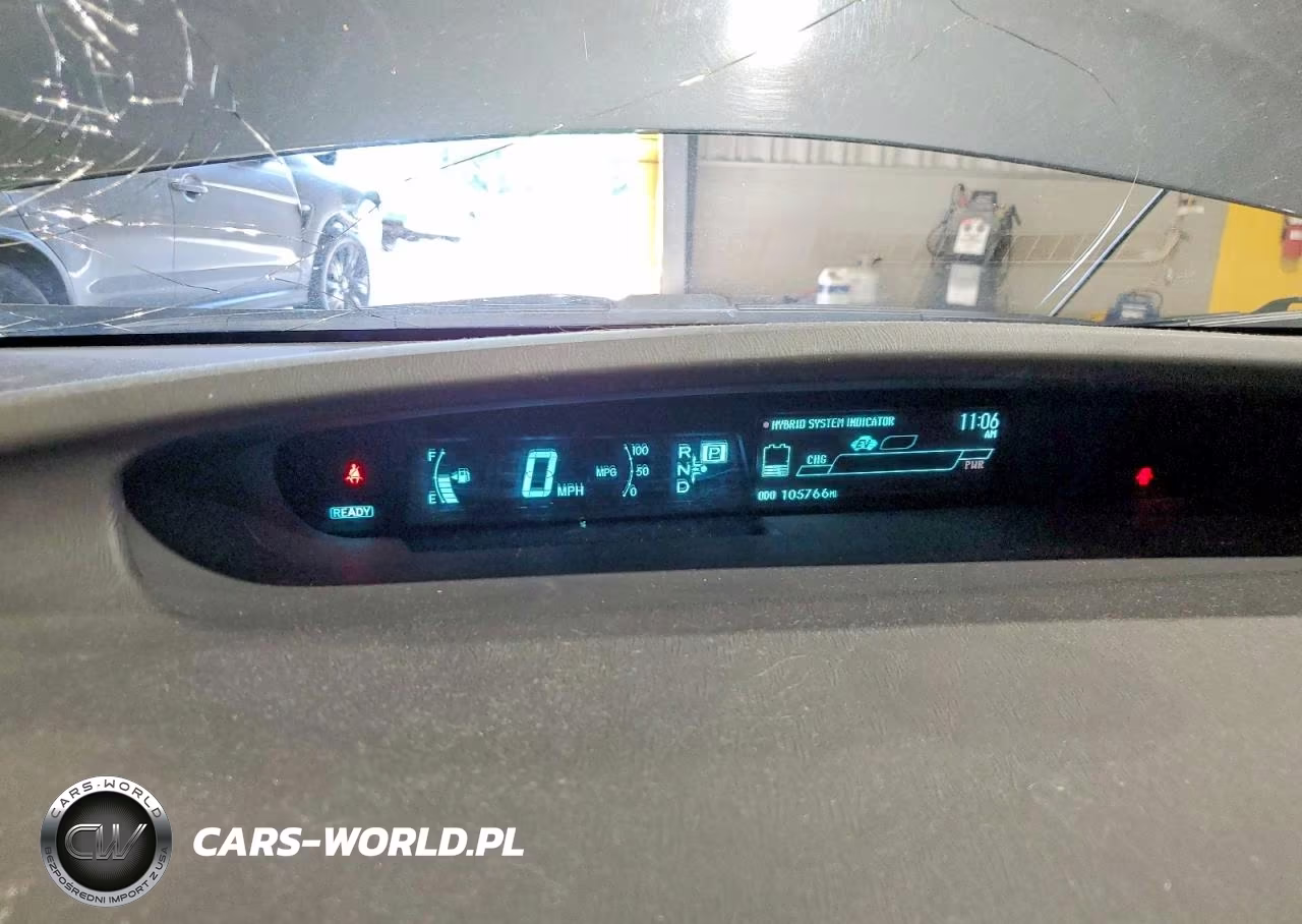 2014 Toyota Prius Three VIN:JTDKN3DU6E1821744 - 9