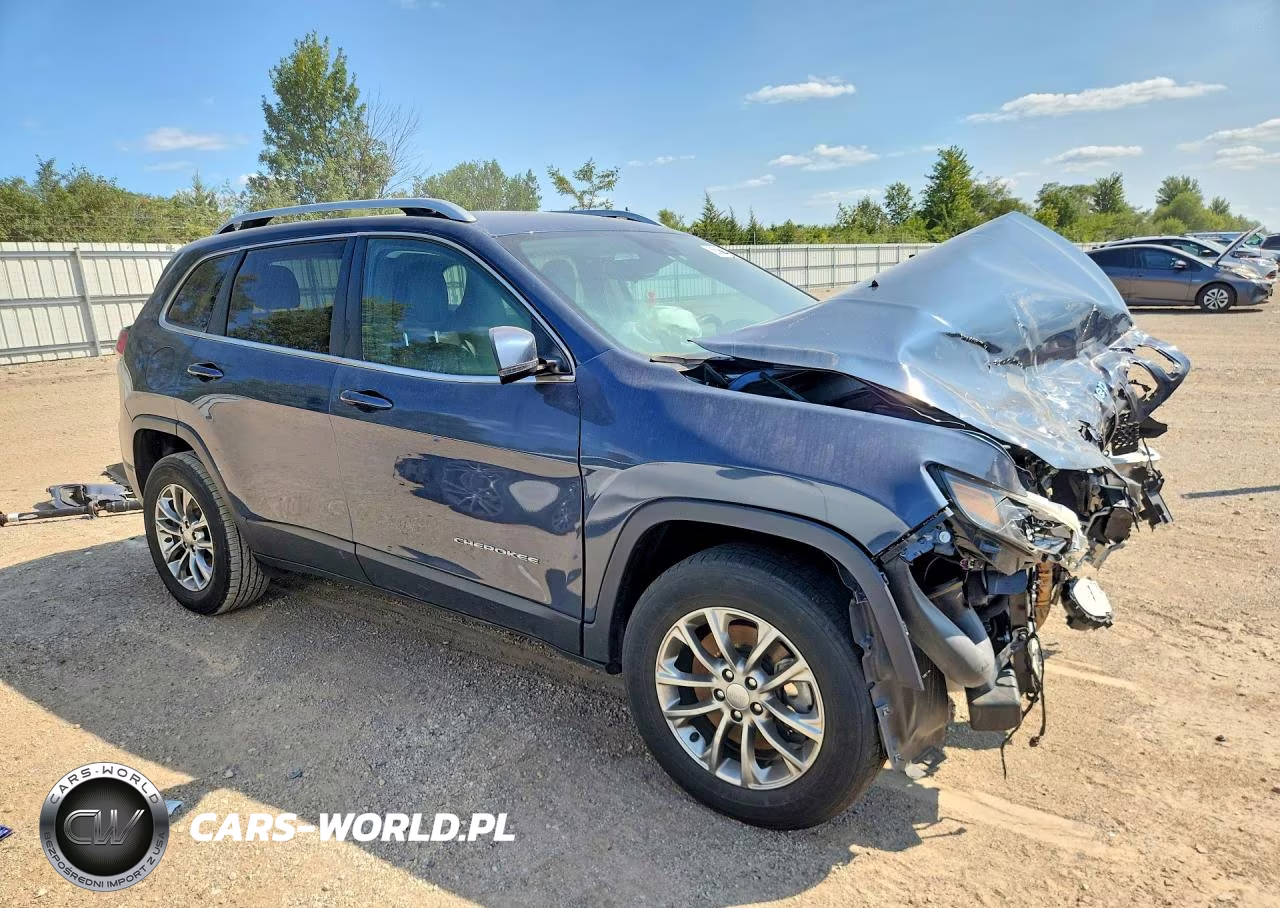 2020 Jeep Cherokee Latitude Plus VIN:1C4PJMLX8LD640661 - 4