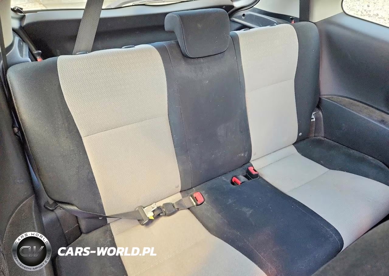 2012 Toyota Yaris 3-Door L VIN:JTDJTUD39CD520623 - 10