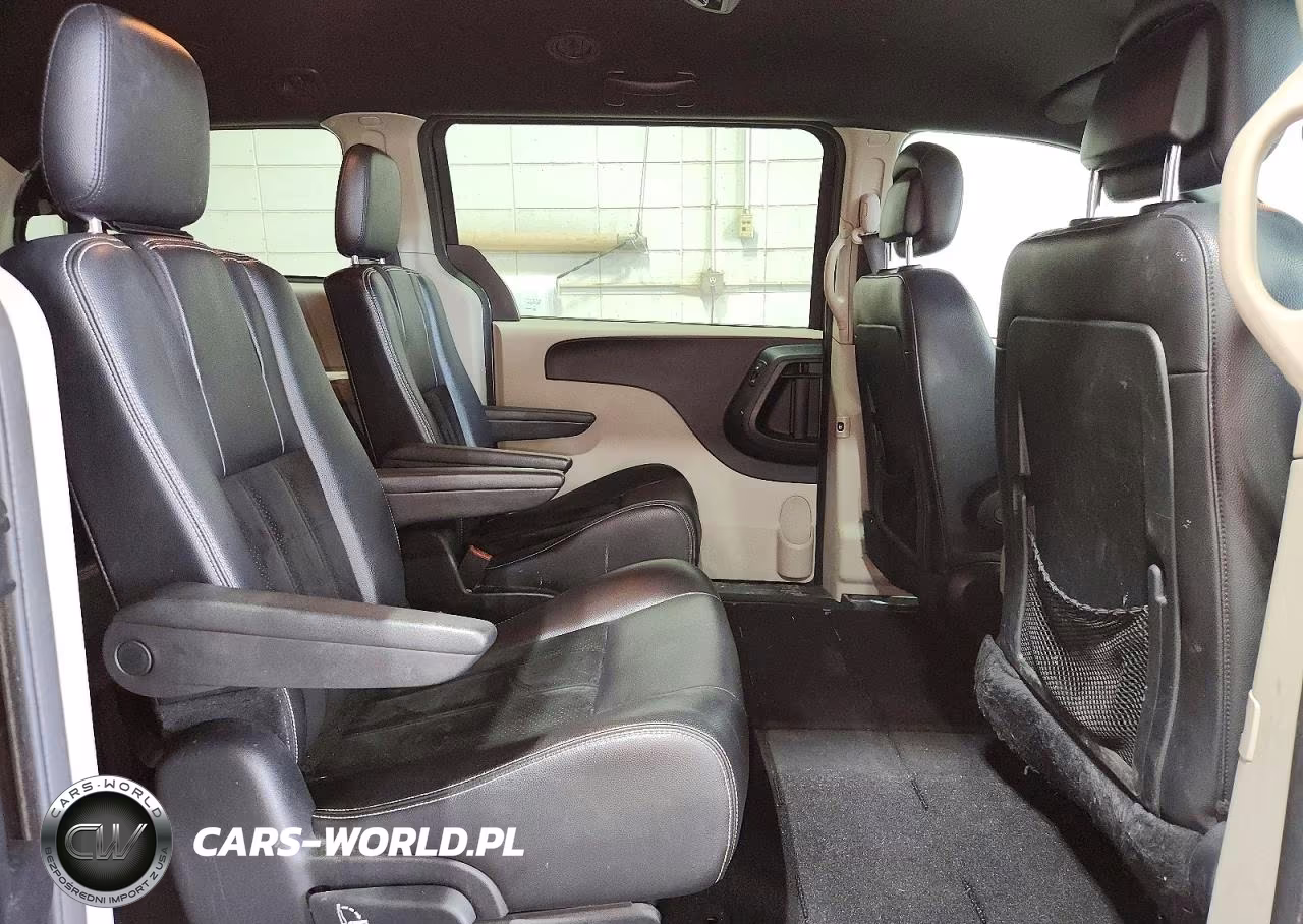 2018 Dodge Grand Caravan Sxt VIN:2C4RDGCG9JR297113 - 11