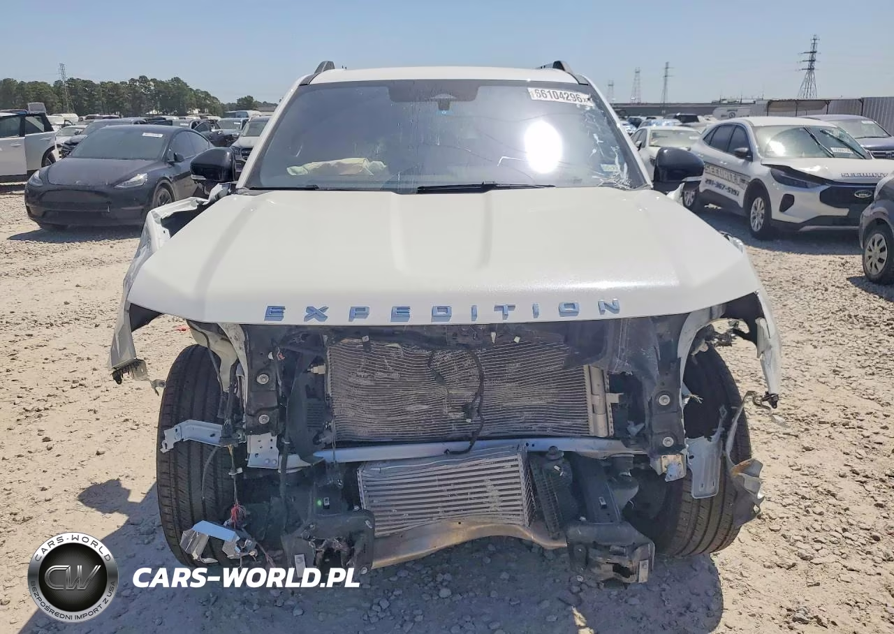 2025 Ford Expedition King Ranch VIN:1FMJU1P8XSEA12765 - 5