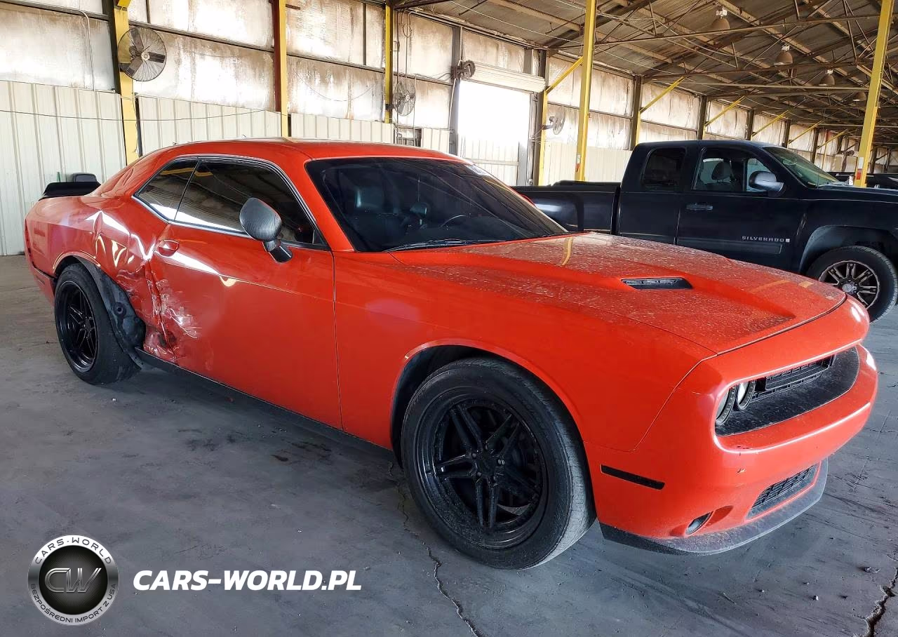 2019 Dodge Challenger Sxt VIN:2C3CDZAG3KH604095 - 4