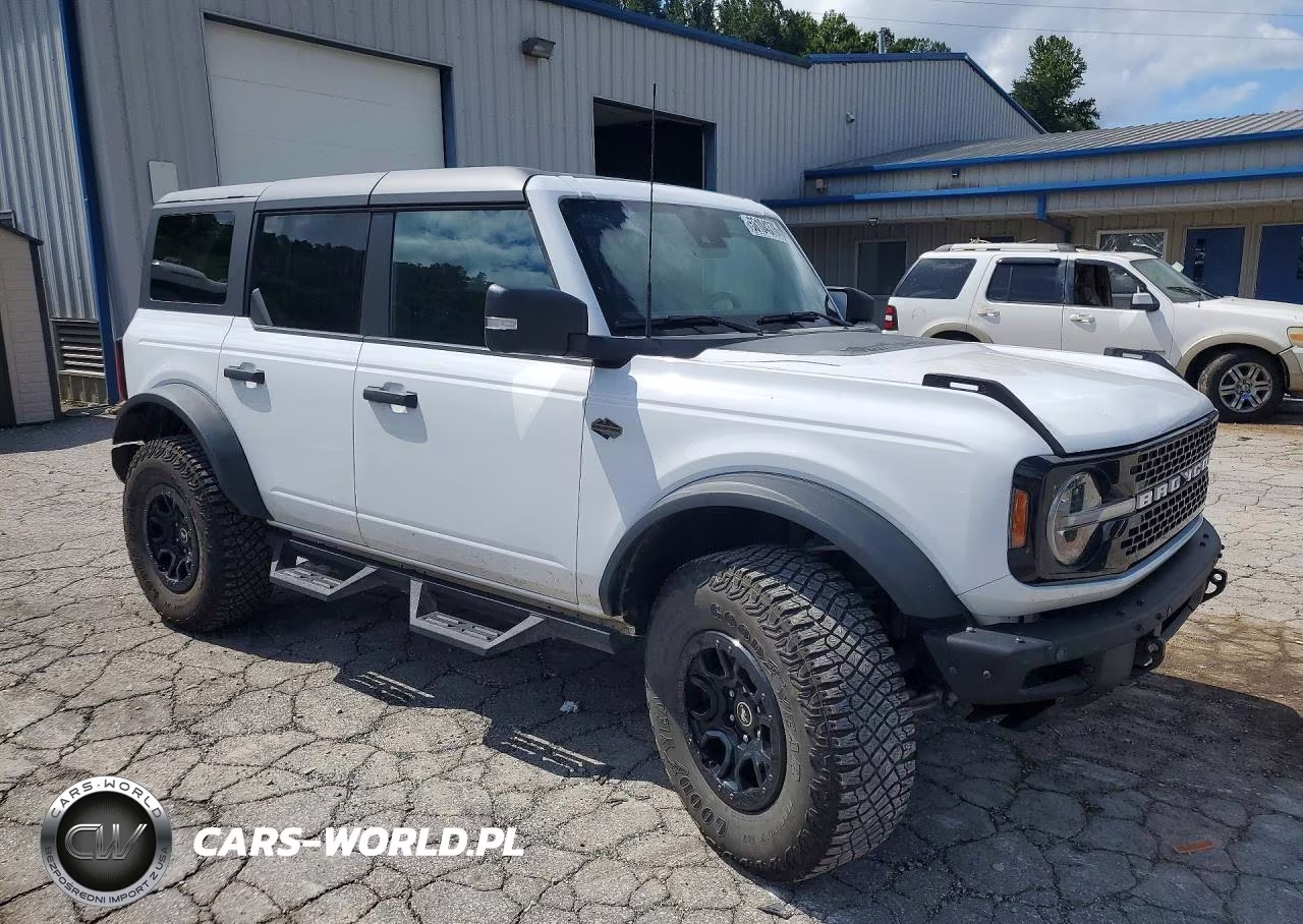 2024 Ford Bronco Wildtrak VIN:1FMEE2BP0RLA81327 - 4