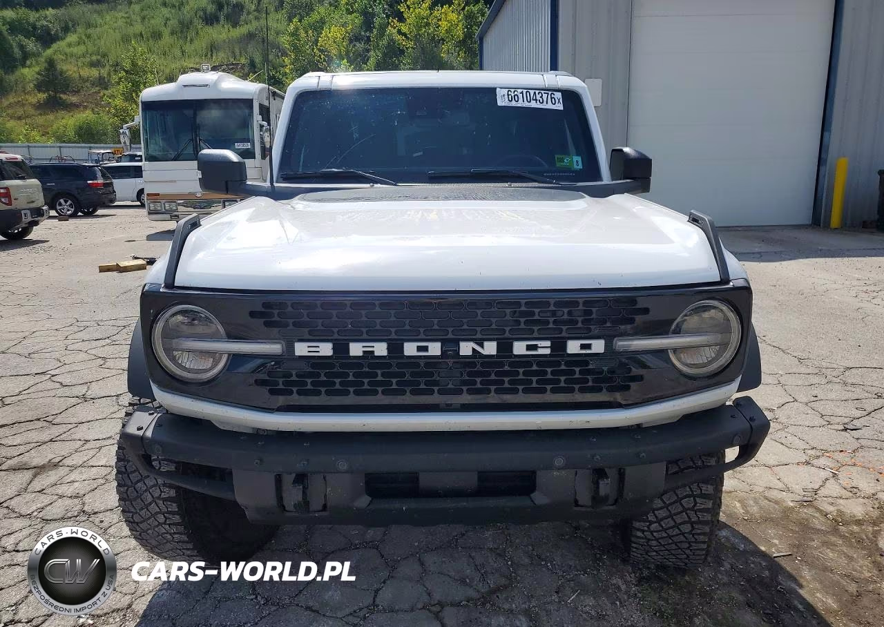 2024 Ford Bronco Wildtrak VIN:1FMEE2BP0RLA81327 - 5