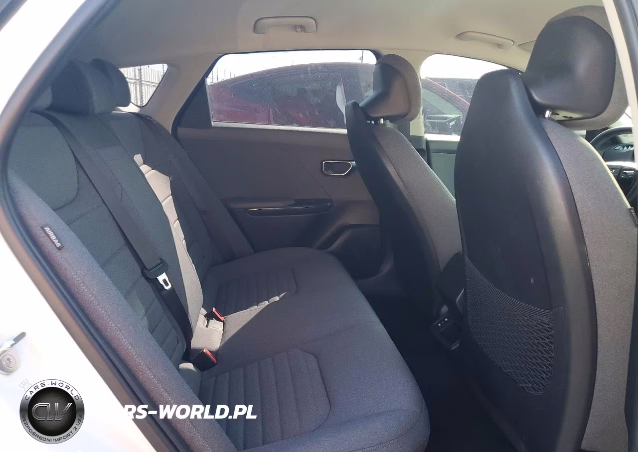 2025 Kia K4 Ex VIN:3KPFU4DE7SE123428 - 10