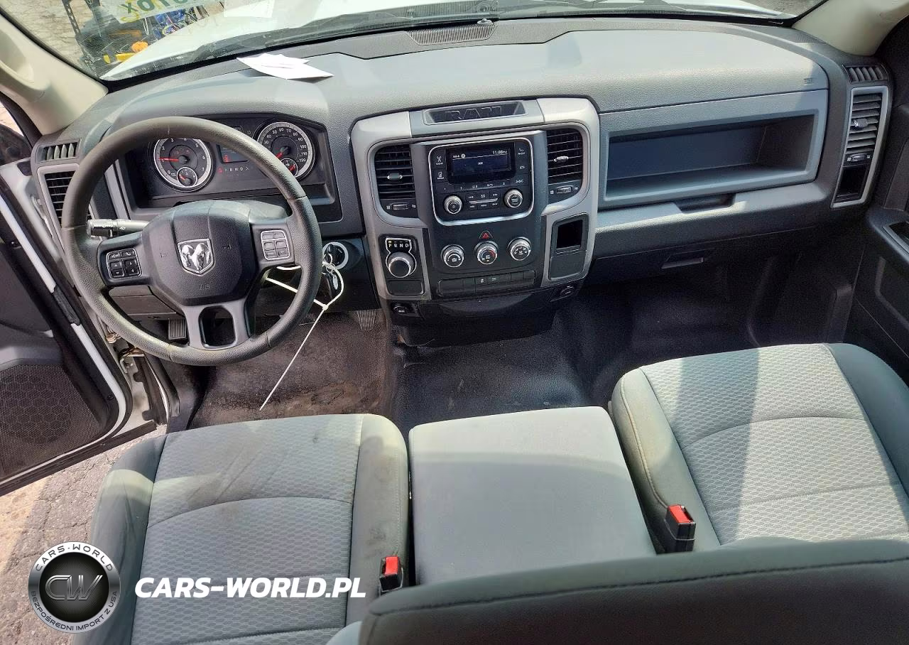 2019 Ram 1500 Classic Tradesman VIN:1C6RR6FG2KS712464 - 8