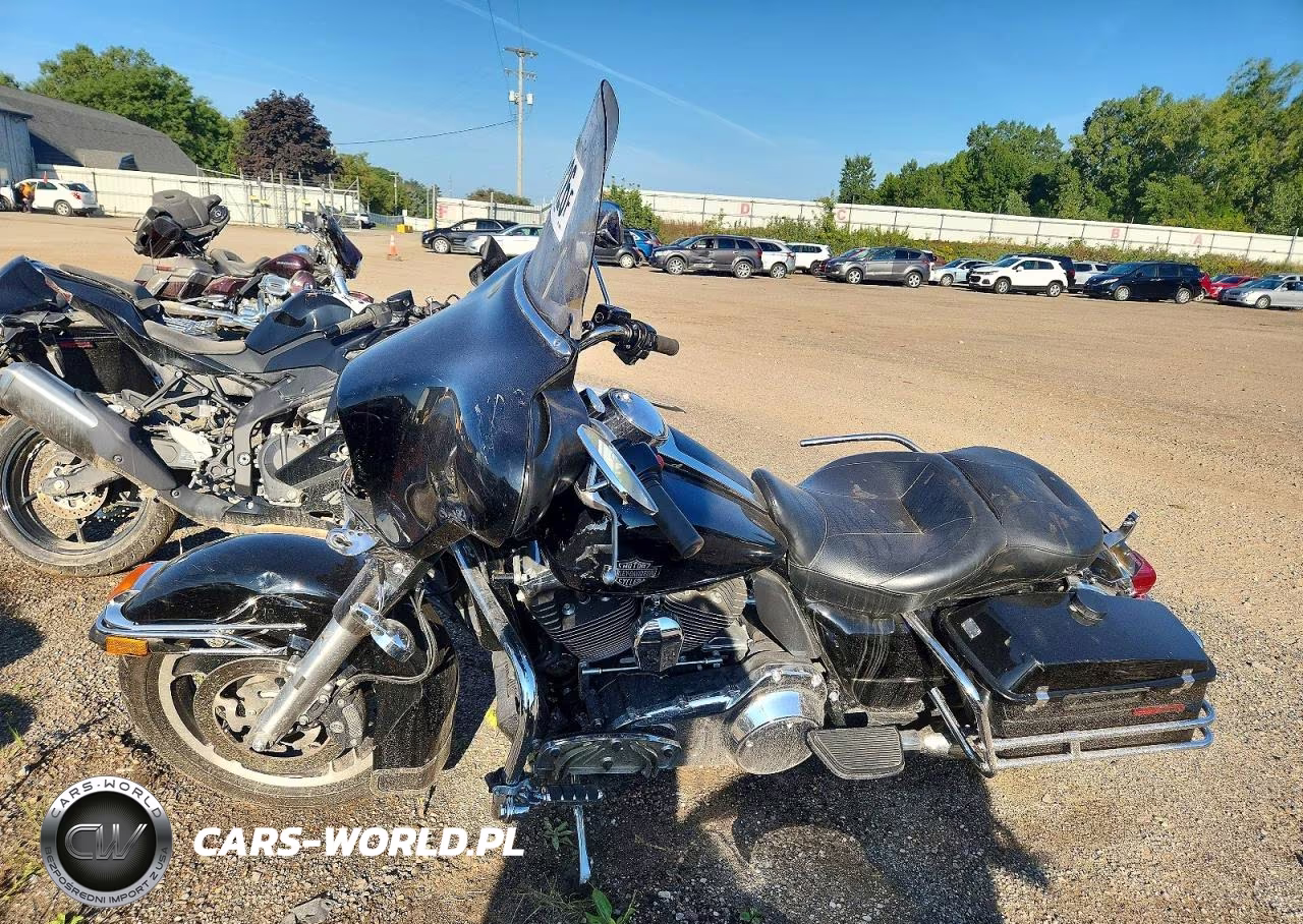 2012 Harley-Davidson Flhtp Police Electra Glide VIN:1HD1FMM17CB668592 - 3
