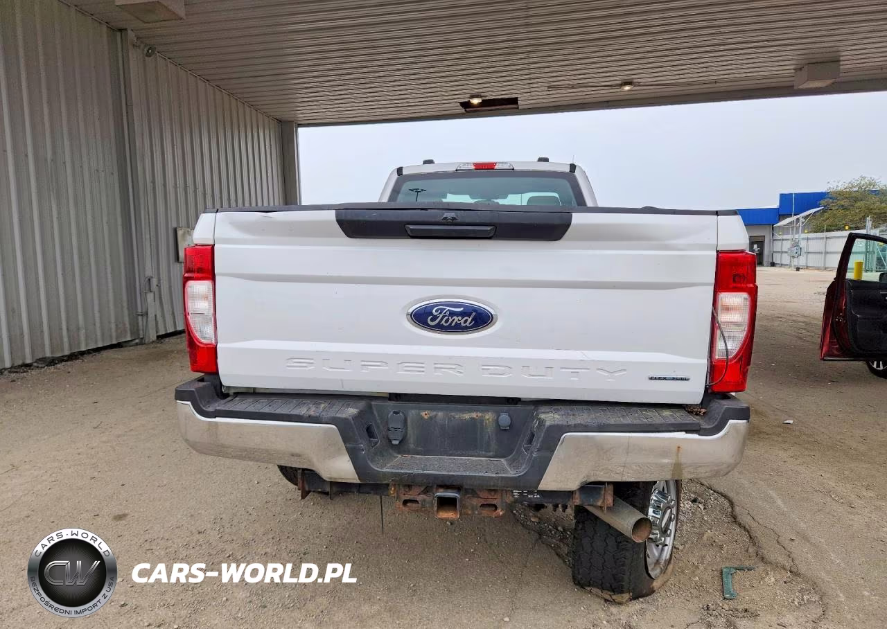 2020 Ford F250 Super Duty VIN:1FTBF2B62LEC72884 - 6