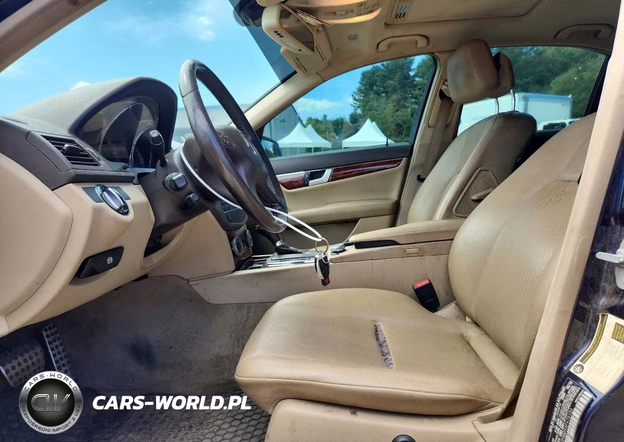 2010 Mercedes-Benz C 300 4Matic VIN:WDDGF8BB9AF475130 - 7