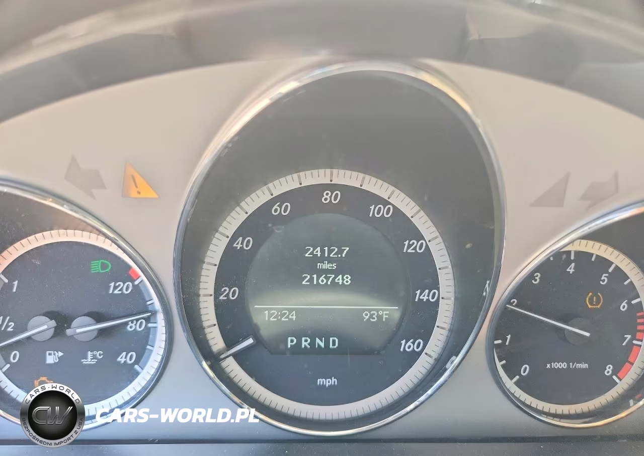 2010 Mercedes-Benz C 300 4Matic VIN:WDDGF8BB9AF475130 - 9