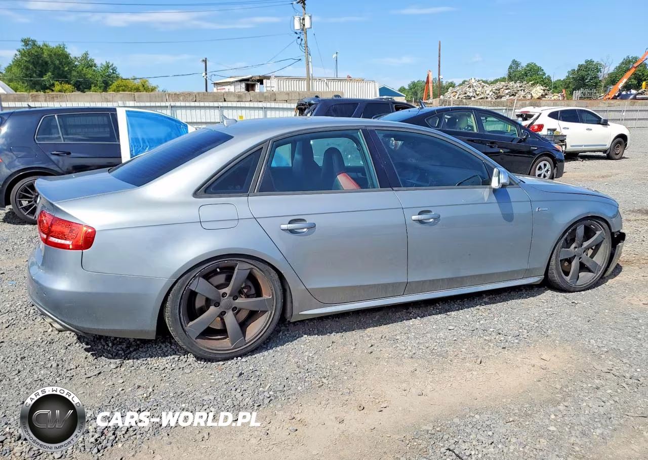 2011 Audi S4 Premium Plus VIN:WAUBGAFL2BA159656 - 3