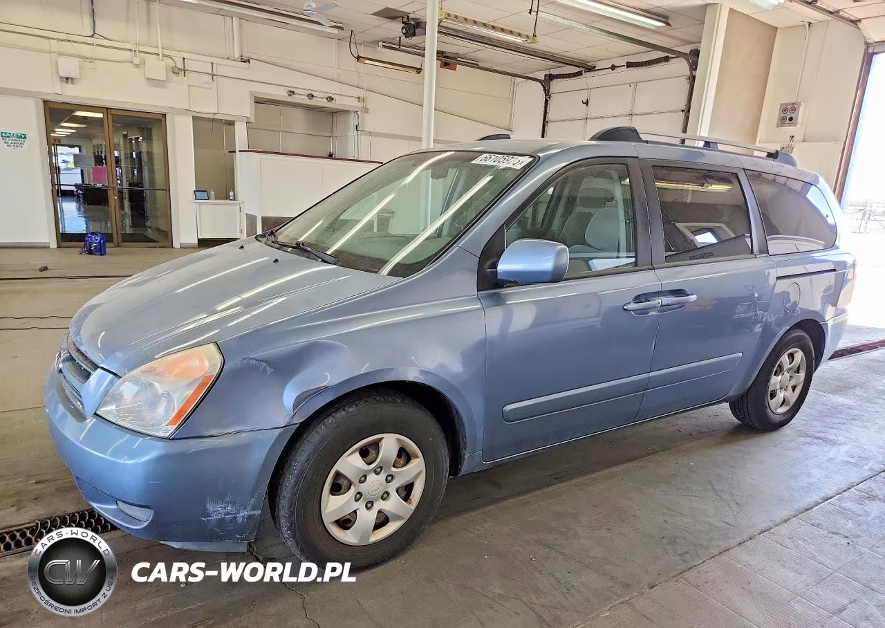 2008 Kia Sedona Lx