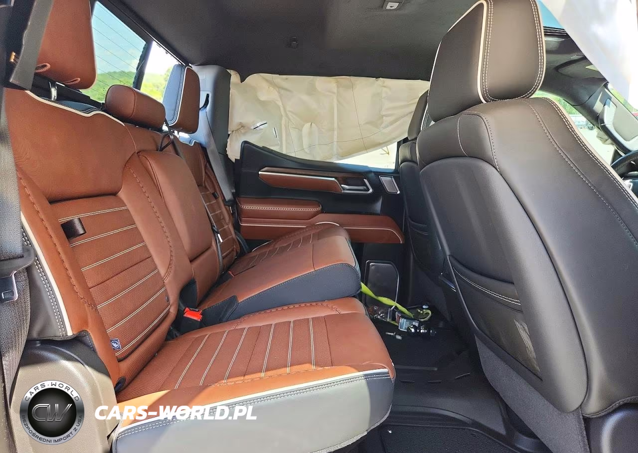 2026 GMC Sierra K1500 Denali Ultimate VIN:1GTUUHEL9TZ236783 - 10