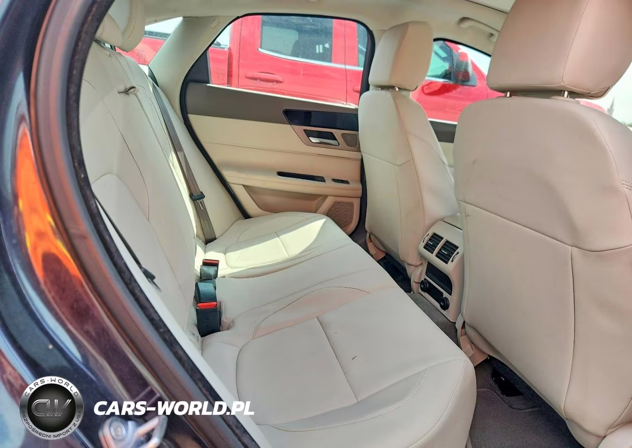 2017 Jaguar Xf Premium VIN:SAJBD4BV3HCY35597 - 10