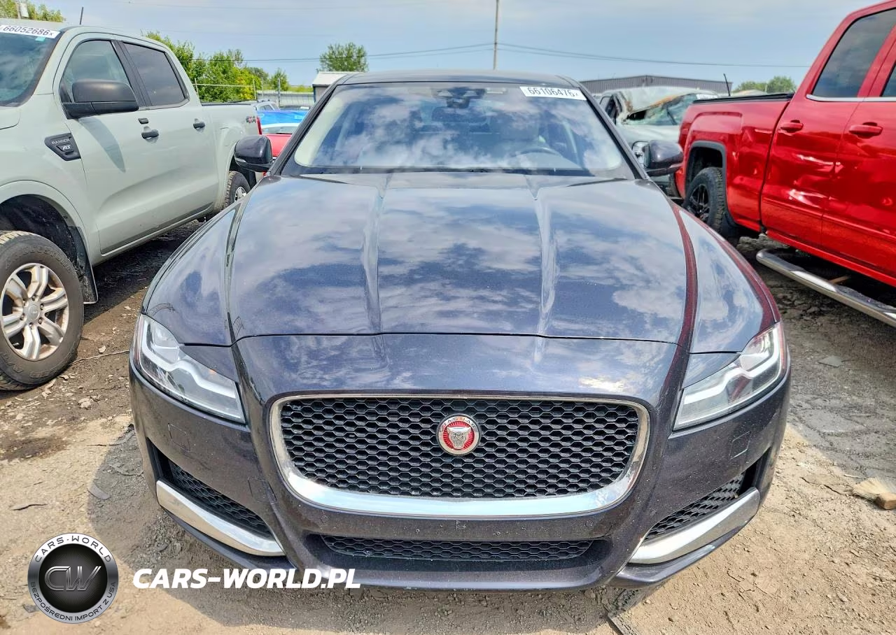 2017 Jaguar Xf Premium VIN:SAJBD4BV3HCY35597 - 5